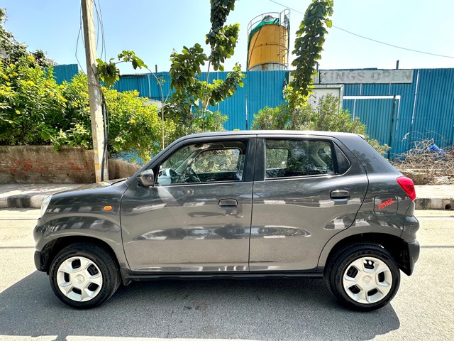 Second-hand 2022 Maruti S-Presso VXi Plus BSVI for sale in New Delhi-3