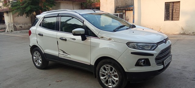 Ford Ecosport 1.5 Petrol Titanium BSIV Second-hand 2017 Ford Ecosport 1.5 Petrol Titanium BSIV for sale in Noida-4