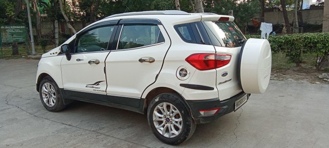 Ford Ecosport 1.5 Petrol Titanium BSIV Second-hand 2017 Ford Ecosport 1.5 Petrol Titanium BSIV for sale in Noida-2