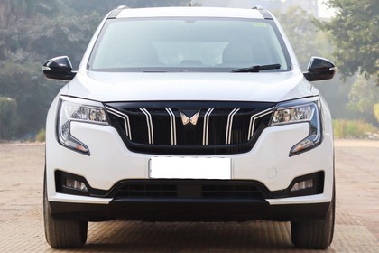 Second-hand 2022 Mahindra XUV700 MX Diesel BSVI for sale in New Delhi