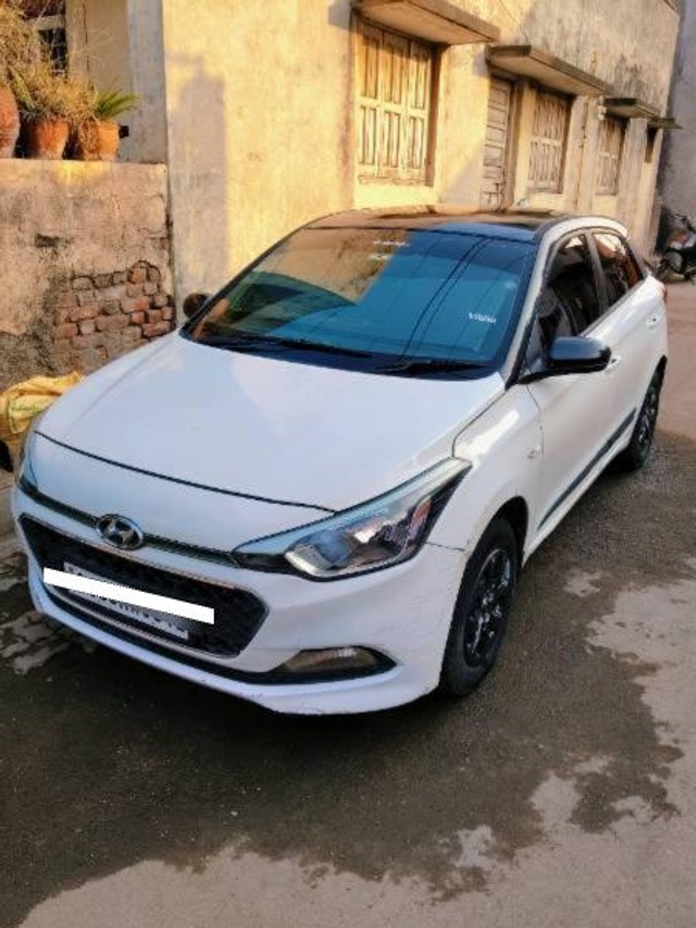 Hyundai i20 Magna 1.4 CRDi Second-hand 2014 Hyundai i20 Magna 1.4 CRDi for sale in Rajkot-2