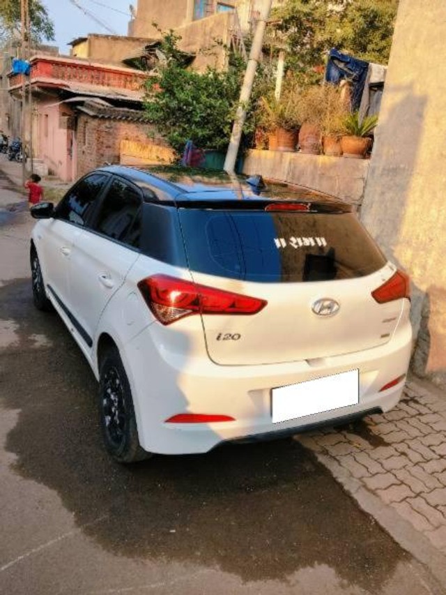 Hyundai i20 Magna 1.4 CRDi Second-hand 2014 Hyundai i20 Magna 1.4 CRDi for sale in Rajkot-6