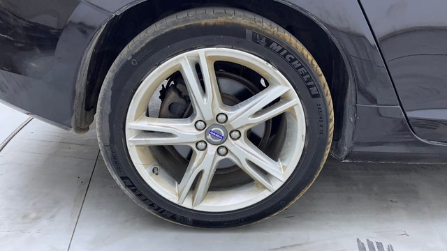 Second-hand 2016 Volvo S60 D4 Momentum for sale in Hyderabad-18