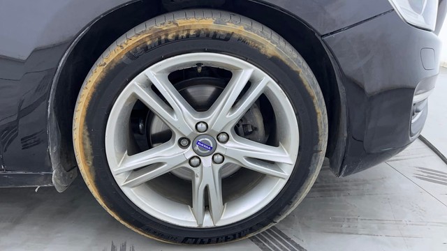 Second-hand 2016 Volvo S60 D4 Momentum for sale in Hyderabad-17