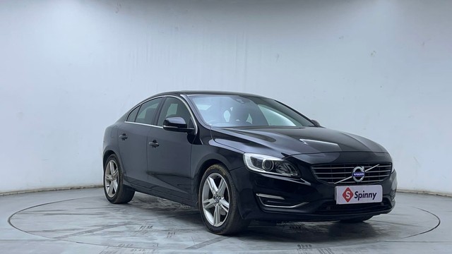 Second-hand 2016 Volvo S60 D4 Momentum for sale in Hyderabad-1