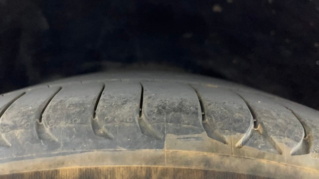 Second-hand 2016 Volvo S60 D4 Momentum for sale in Hyderabad-28