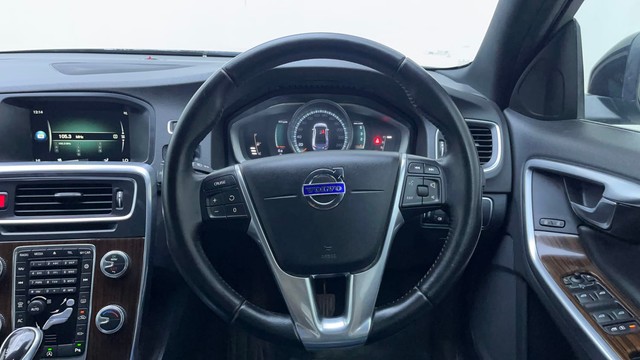 Second-hand 2016 Volvo S60 D4 Momentum for sale in Hyderabad-32