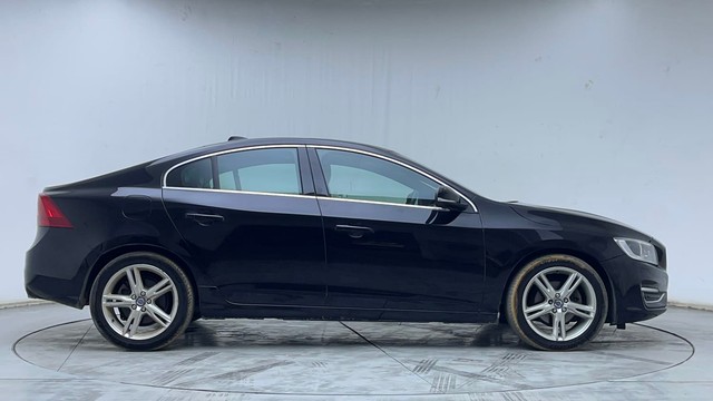 Second-hand 2016 Volvo S60 D4 Momentum for sale in Hyderabad-2