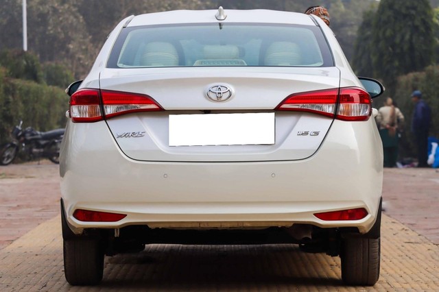 Second-hand 2018 Toyota Yaris G CVT BSIV for sale in New Delhi-2