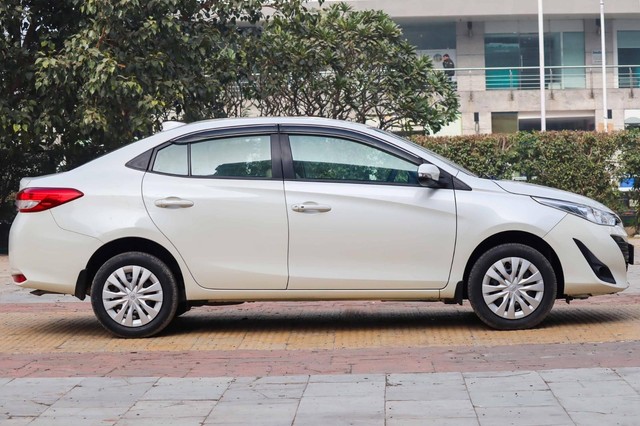 Second-hand 2018 Toyota Yaris G CVT BSIV for sale in New Delhi-1