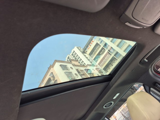 Second-hand 2016 Ford Endeavour 3.2 Titanium AT 4X4 for sale in Mumbai-2