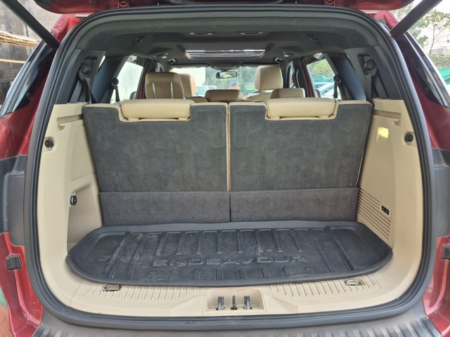 Second-hand 2016 Ford Endeavour 3.2 Titanium AT 4X4 for sale in Mumbai-18