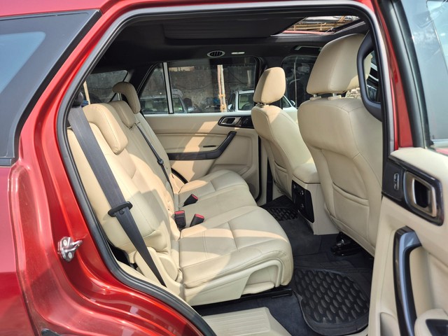 Second-hand 2016 Ford Endeavour 3.2 Titanium AT 4X4 for sale in Mumbai-3