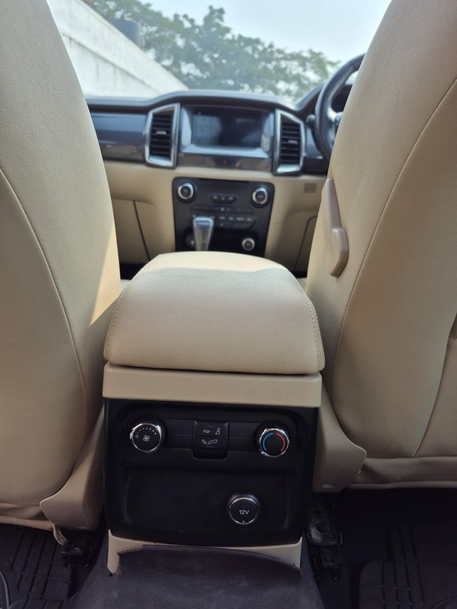 Second-hand 2016 Ford Endeavour 3.2 Titanium AT 4X4 for sale in Mumbai-9