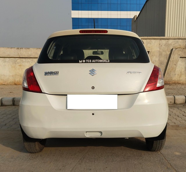Second-hand 2017 Maruti Suzuki Swift LXI Optional-O for sale in Faridabad-2