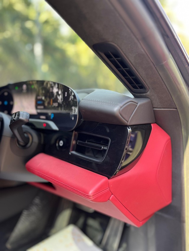 Second-hand 2023 Porsche Taycan Turbo S for sale in Mumbai-21