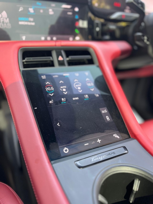 Second-hand 2023 Porsche Taycan Turbo S for sale in Mumbai-15