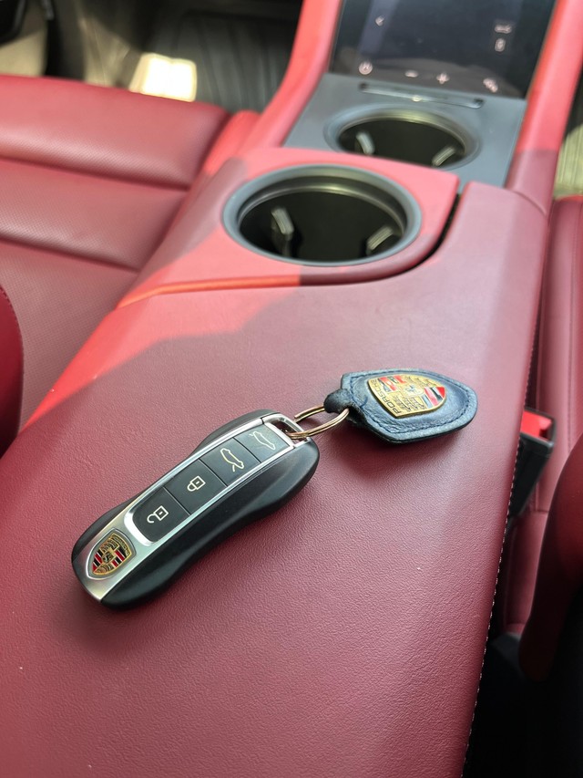 Second-hand 2023 Porsche Taycan Turbo S for sale in Mumbai-46