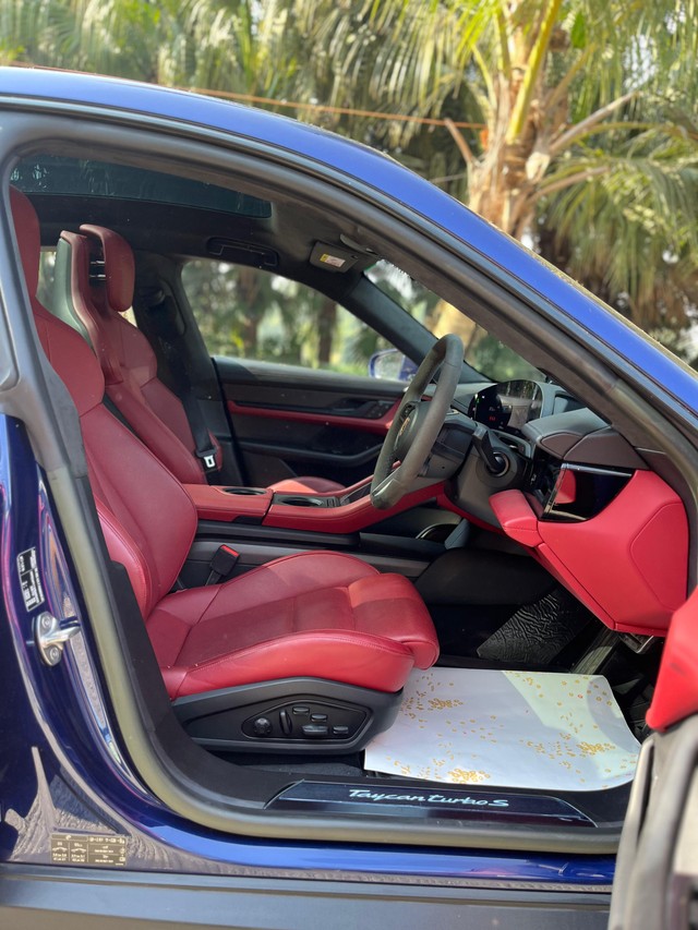 Second-hand 2023 Porsche Taycan Turbo S for sale in Mumbai-19