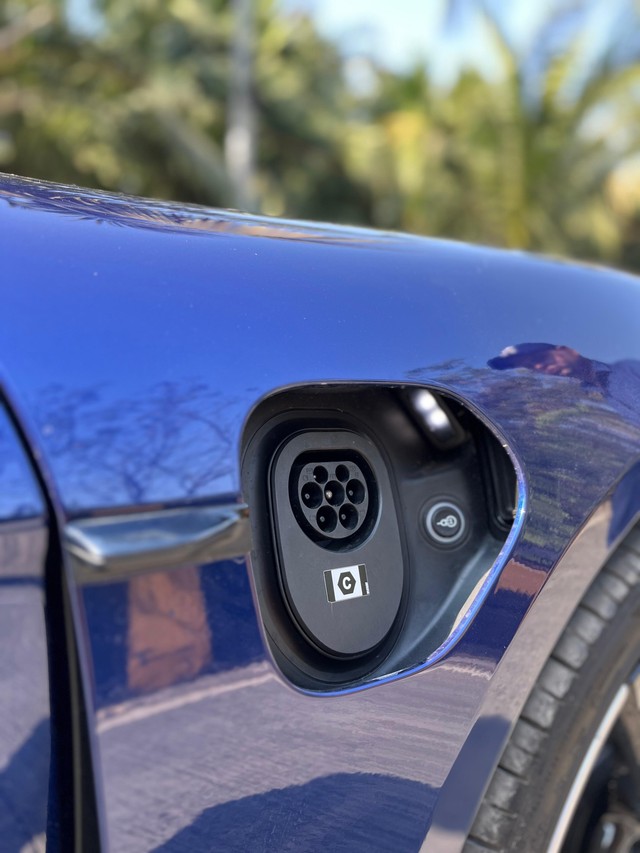 Second-hand 2023 Porsche Taycan Turbo S for sale in Mumbai-22