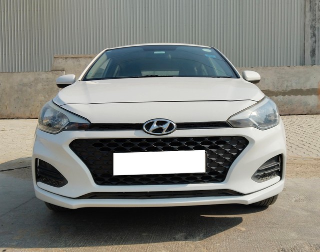 Second-hand 2018 Hyundai i20 1.2 Magna Executive for sale in Faridabad-12