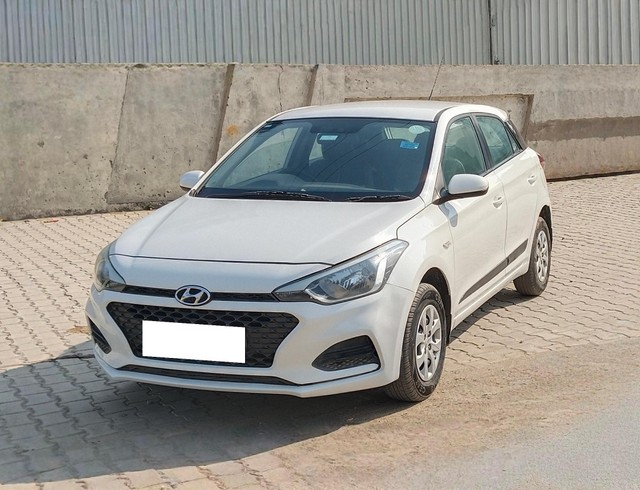 Second-hand 2018 Hyundai i20 1.2 Magna Executive for sale in Faridabad-4