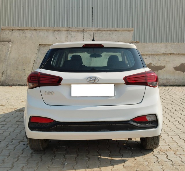 Second-hand 2018 Hyundai i20 1.2 Magna Executive for sale in Faridabad-2