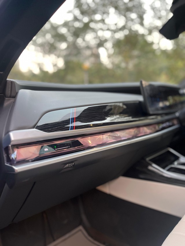 Second-hand 2024 BMW i7 eDrive50 M Sport for sale in Mumbai-44