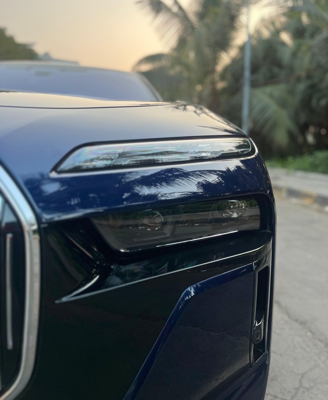 Second-hand 2024 BMW i7 eDrive50 M Sport for sale in Mumbai-8