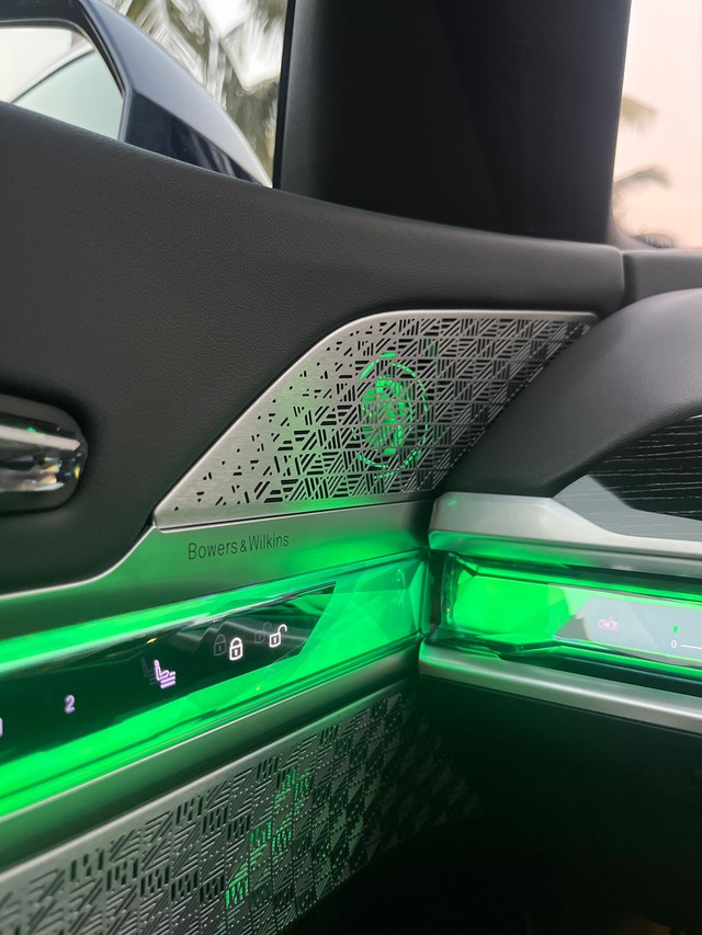 Second-hand 2024 BMW i7 eDrive50 M Sport for sale in Mumbai-27