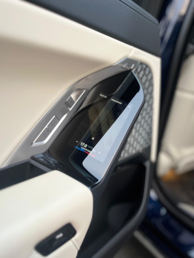 Second-hand 2024 BMW i7 eDrive50 M Sport for sale in Mumbai-19