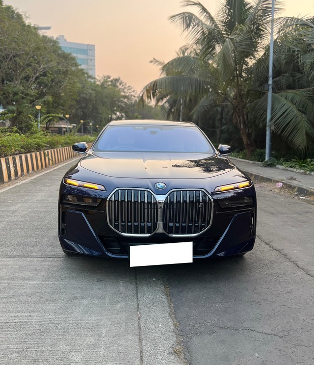 Second-hand 2024 BMW i7 eDrive50 M Sport for sale in Mumbai-58