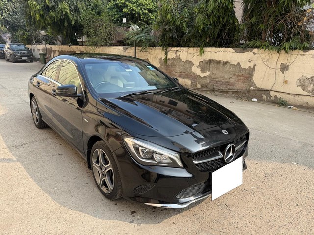 Second-hand 2019 Mercedes-Benz CLA 200 CGI Sport for sale in New Delhi-8