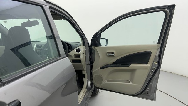 Second-hand 2015 Maruti Celerio VXI for sale in Ahmedabad-16