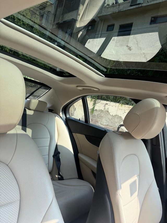 Second-hand 2018 Mercedes-Benz C-Class Prime C 220d for sale in New Delhi-12