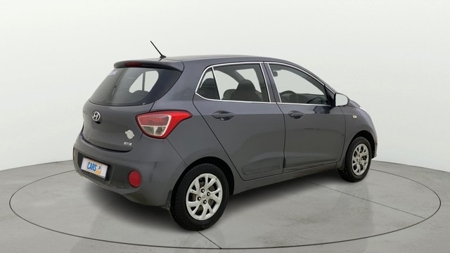 Second-hand 2017 Hyundai Grand i10 1.2 Kappa Magna BSIV for sale in Ahmedabad-2
