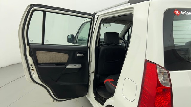 Second-hand 2013 Maruti Suzuki Wagon R VXI for sale in Ahmedabad-30