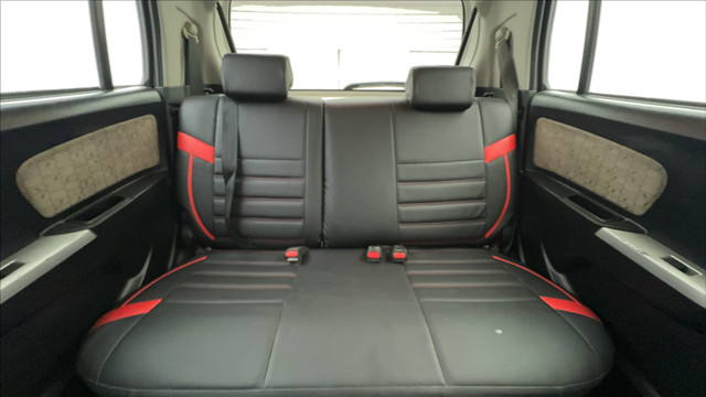 Second-hand 2013 Maruti Suzuki Wagon R VXI for sale in Ahmedabad-36