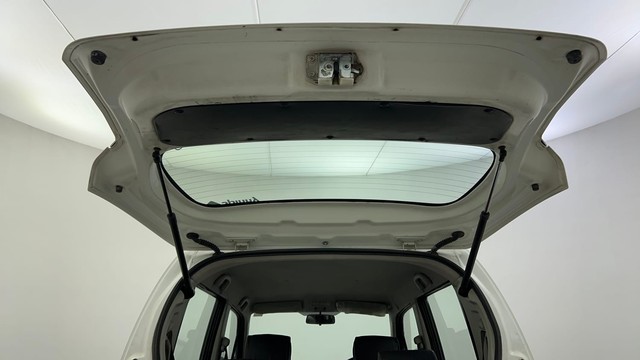 Second-hand 2013 Maruti Suzuki Wagon R VXI for sale in Ahmedabad-32