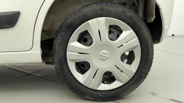 Second-hand 2013 Maruti Suzuki Wagon R VXI for sale in Ahmedabad-19