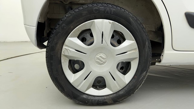 Second-hand 2013 Maruti Suzuki Wagon R VXI for sale in Ahmedabad-18