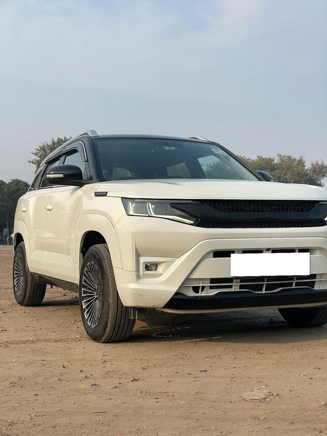 Second-hand 2024 Maruti Brezza Zxi for sale in New Delhi-18