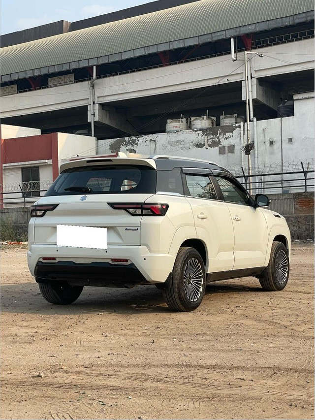 Second-hand 2024 Maruti Brezza Zxi for sale in New Delhi-10