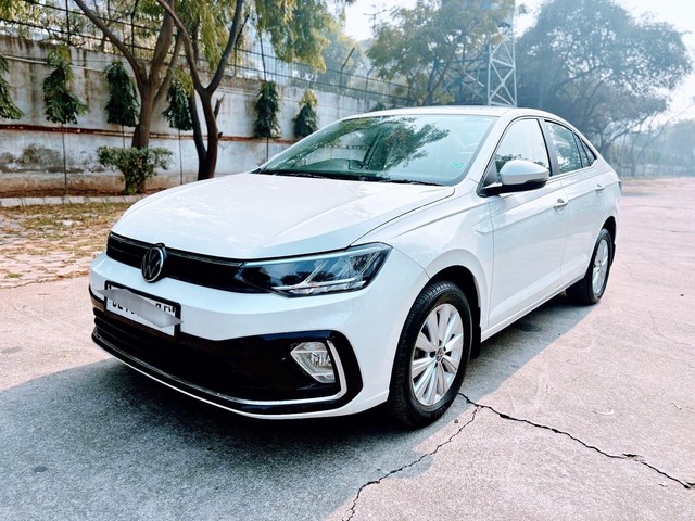Second-hand 2023 Volkswagen Virtus Highline for sale in New Delhi-4