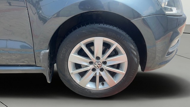 Volkswagen Polo 1.2 MPI Highline Second-hand 2015 Volkswagen Polo 1.2 MPI Highline for sale in Coimbatore-26