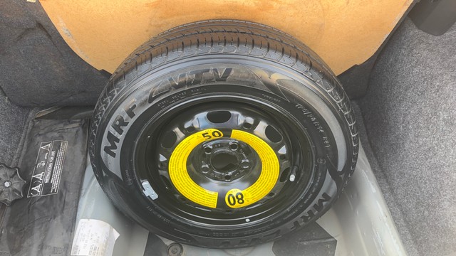 Volkswagen Polo 1.2 MPI Highline Second-hand 2015 Volkswagen Polo 1.2 MPI Highline for sale in Coimbatore-30