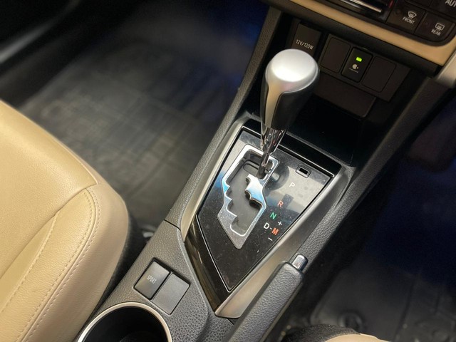 Second-hand 2018 Toyota Corolla Altis 1.8 VL CVT for sale in Mumbai-12