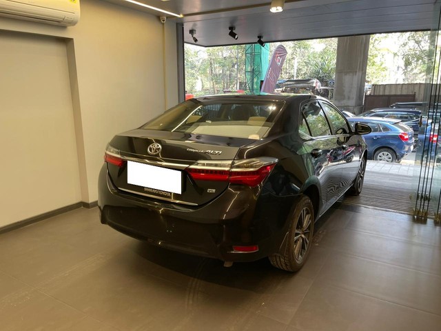 Second-hand 2018 Toyota Corolla Altis 1.8 VL CVT for sale in Mumbai-5