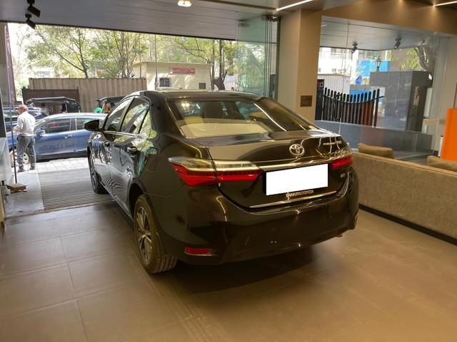 Second-hand 2018 Toyota Corolla Altis 1.8 VL CVT for sale in Mumbai-4