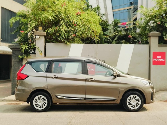 Second-hand 2022 Maruti Ertiga VXI CNG for sale in Mumbai-1